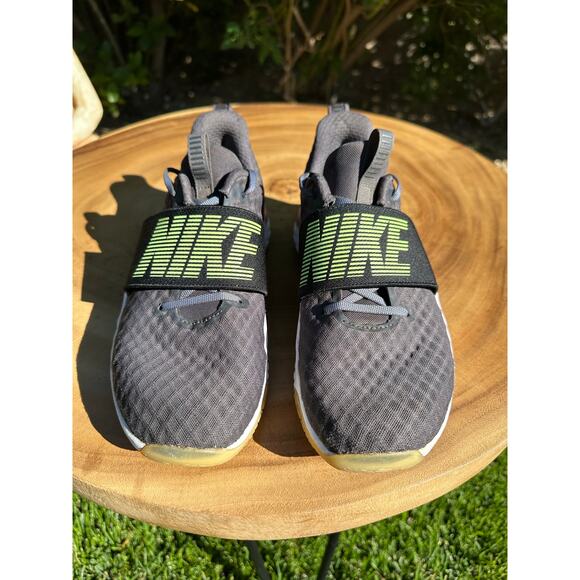 NIKE Womens Size 6.5 Renew TR9 AMP Run Training Athletic Hybrid Sneakers - Picture 2 of 6